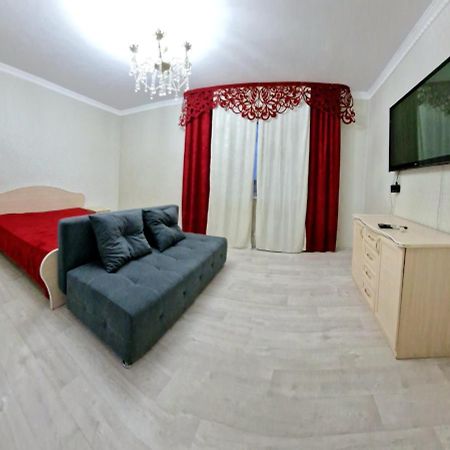 1 - Comnatnye Quartiry V Centre Kokshetau Appartement Buitenkant foto